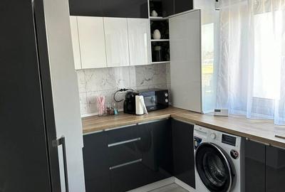 Garsonieră decomandată în Rovine - 4