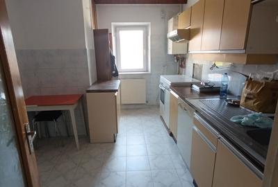 Apartament cu 4 camere decomandat în Bartolomeu - 3