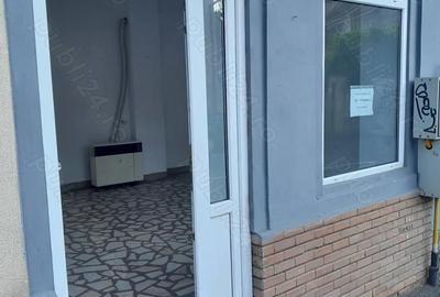 Spațiu comercial, de 20 mp, în Central - 3