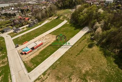 Teren intravilan - Calea Lui Traian - Zona Cetatuia - 1