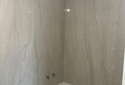 Casă cu 5 camere cu Teren 208 Mp în Central - 12