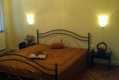Apartament cu 3 camere decomandat, mobilat în Independenței - 2