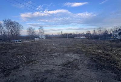 Teren de 1700 mp, în Siret