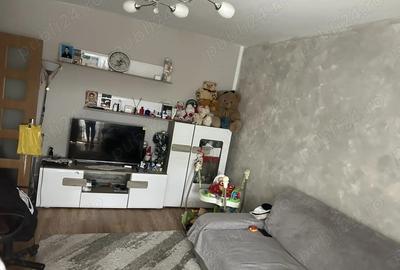 Apartament cu 4 camere decomandat în Craiovița Nouă - 6