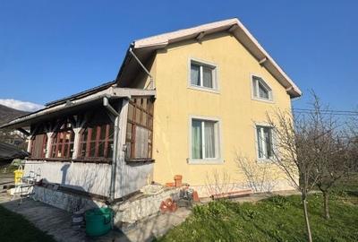 Casă cu 4 camere cu Teren 1400 Mp în Central - 13