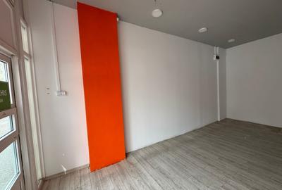 Spațiu comercial, de 35.200000762939 mp, în Titan - 2