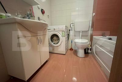 Apartament cu 2 camere, 42 mp, cu parcare, zona Nufarul - 13