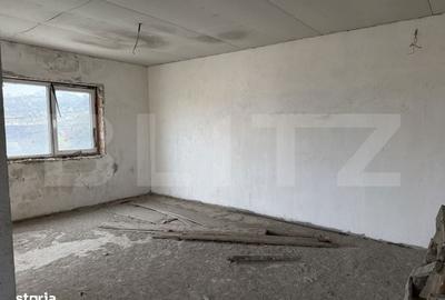 Casă cu 4 camere cu Teren 800 Mp în Central - 9