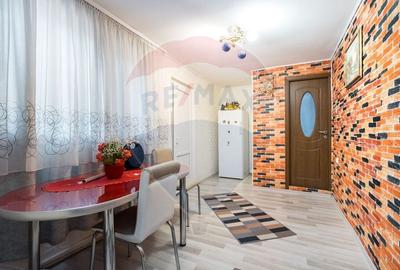 Casă cu 6 camere cu Teren 458.01000976562 Mp în Rahova - 15