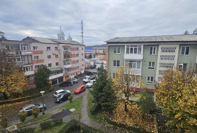 Apartament cu 2 camere semidecomandat în Central - 1