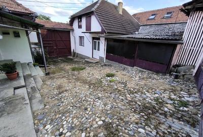 Casă cu 6 camere cu Teren 1846 Mp în Răhău - 2