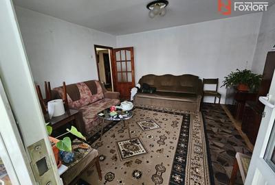 Apartament cu 3 camere, decomandat cu vedere pe 3 parti - zona Miorita - 1