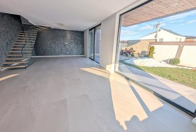 Casă individuală cu 6 camere cu Canalizare în Central - 35