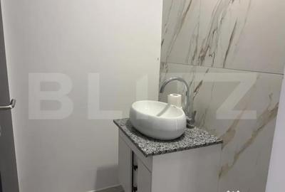 Spațiu comercial, de 120 mp, în Central