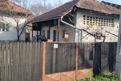 Casă cu 3 camere cu Teren 1040 Mp în Călinești - 5
