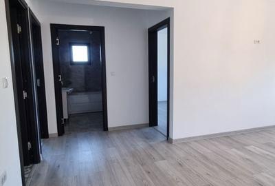 Casă cu 3 camere în Valea Adâncă - 3