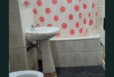 Apartament cu 3 camere decomandat în Micro 20 - 7