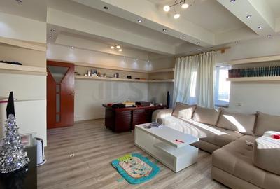 Casă individuală cu 7 camere cu Canalizare în Central - 31