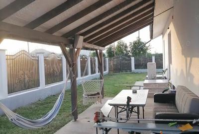 Casă cu 4 camere în Central - 3