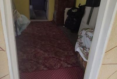 Casă cu 5 camere cu Canalizare în Palazu Mare - 9