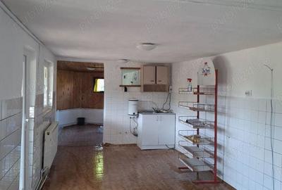 Spațiu comercial, de 35 mp, în Suseni - 5