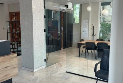 Spațiu comercial, de 167 mp, în Central - 9