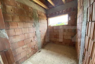 Casa familiala la rosu in suprafat utila de 199 mp si 400 mp - 1