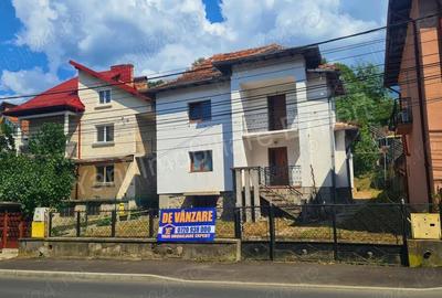 Casa de vanzare in Curtea de Arge?, str Cuza Voda. - 13