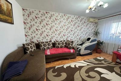 Apartament cu 3 camere decomandat în Ozana