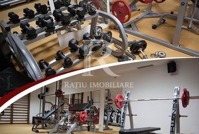 Spațiu comercial, de 4,400 mp, în Central - 12