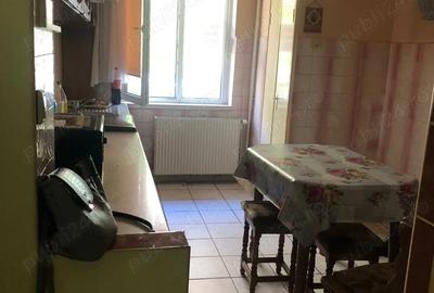 Apartament cu 3 camere decomandat în Central - 8