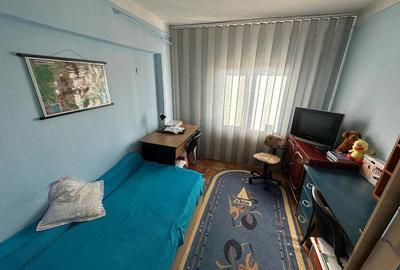Apartament cu 3 camere decomandat în Sud - 5