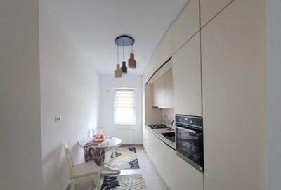 Apartament cu 2 camere - zona Podu Ros - Complex Unirea Towers - 2