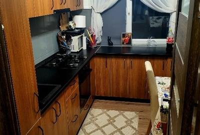 Apartament cu 3 camere semidecomandat în Independenței - 9