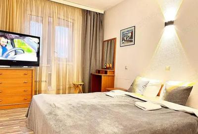 Apartament cu 2 camere decomandat în Universitate