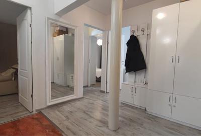 Apartament cu 3 camere decomandat în Central - 8