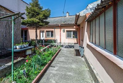 Casă individuală cu 5 camere cu Teren 256.92001342773 Mp în Trocadero - 2