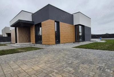 Casă cu 4 camere cu Teren 500 Mp în Balotești - 9