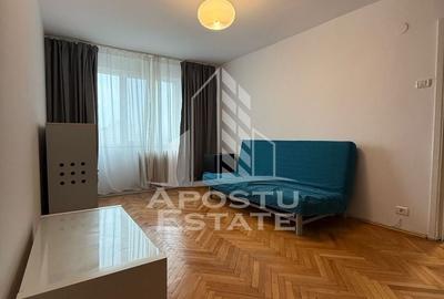 Apartament cu 3 camere decomandat, mobilat în Circumvalațiunii