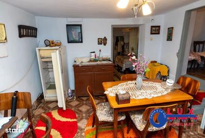 Casă cu 4 camere cu Teren 923 Mp în Niculițel - 2