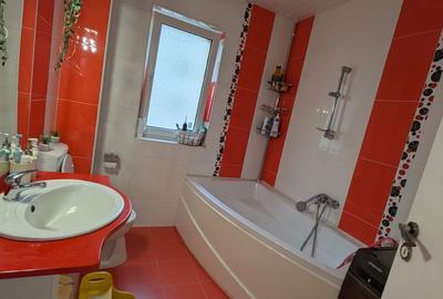 Apartament cu 3 camere decomandat în Turnișor - 19