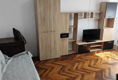 Garsonieră decomandată în Olimpia-Stadion - 4