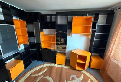 Apartament cu 3 camere semidecomandat în Podu Roș - 1