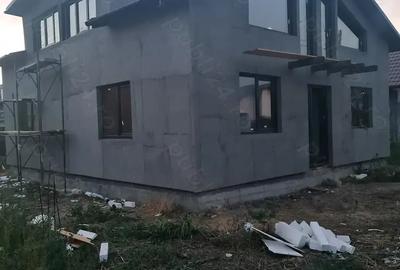 Casa de vanzare P+M. - 2