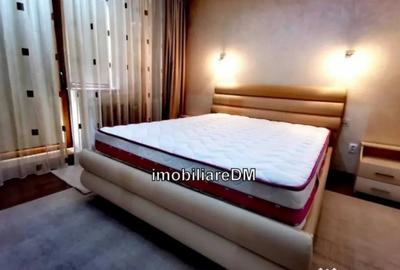 Apartament cu 4 camere decomandat în Podul de Fier - 1