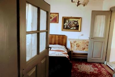 Casă cu 4 camere cu Teren 886 Mp în Ulmu - 3