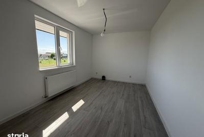 Casă cu 4 camere cu Teren 260 Mp în Clinceni - 10