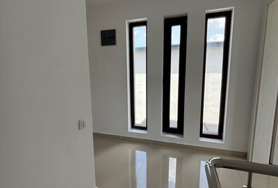Casă cu 3 camere în Central - 3