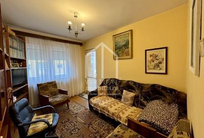 Apartament cu 4 camere decomandat în Ștrand