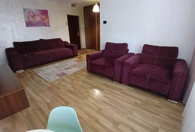 Inchiriere apartament 3 camere-Pitesti Craiovei zona A - 1